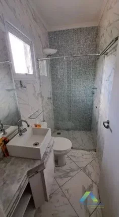 Imagem Casa Sobrado a venda com 03 quartos e 03 vagas de garagem- Cupece