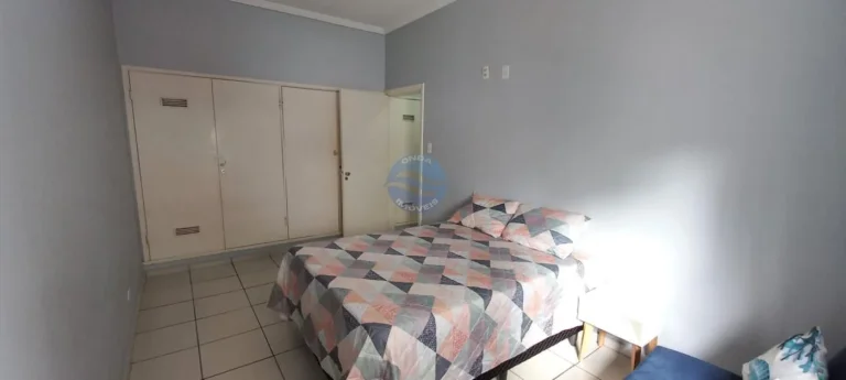 Imagem Apartamento a venda em Santos no Boqueirão quadra da praia.