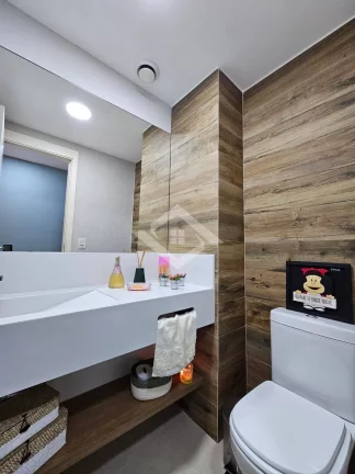 Imagem Apartamento Majestic Elegante – 4 suítes, 166m², Sol Poente, Vista Livre