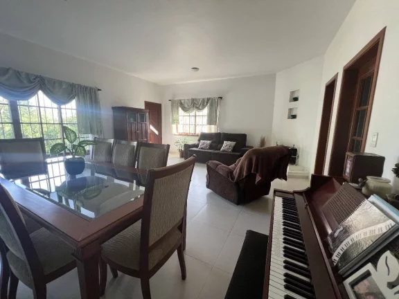 Imagem Casa 368m2, 4 Quartos, Avenida Luiz Pasteur, bairro Tamandaré-Esteio-RS