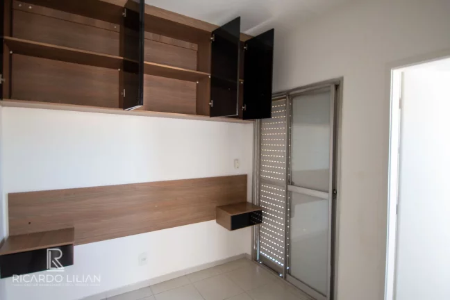 Imagem "Espaçosa cobertura duplex de 3 dormitórios e duas vagas de garagem: seu novo lar perto de tudo!"