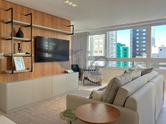 Imagem Apartamento á venda com 3 dormitórios no centro de Torres/RS