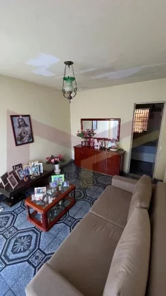 Imagem Casa ampla, 3 quartos, Conjunto Centenário. Bairro Queimadinha