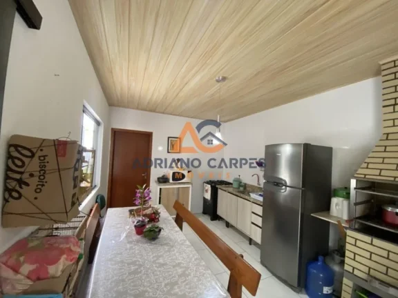 Imagem Imperdível oportunidade de adquirir uma casa em Penha - SC, com 2 quartos, 1 suíte e 127m² de área construída com uma edícula nos fundos a venda pela Adriano Carpes Imóveis