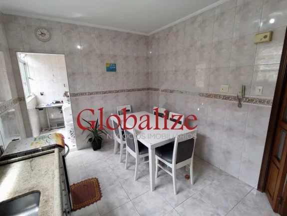 Imagem LINDO APARTAMENTO DE 2 DORMITÓRIOS COM DEPENDÊNCIA COMPLETA DE EMPREGADA E GARAGEM FECHADA NO BAIRRO DO ESTUÁRIO EM SANTOS (SP) POR R$.480.000,00.
