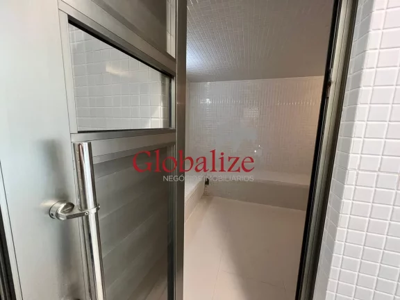 Imagem Apartamento 4 dormitórios, área de lazer completa, no bairro da Ponta da Praia em Santos