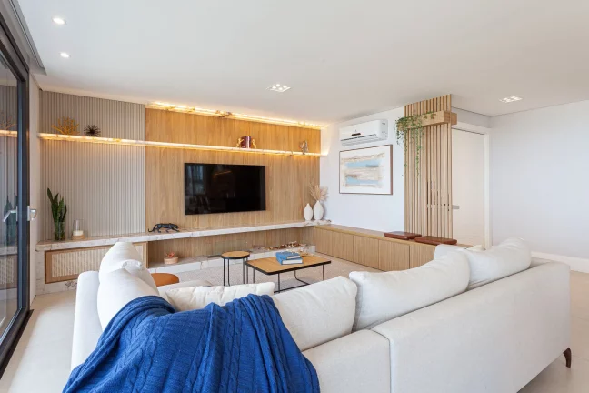 Imagem Apartamento à venda, com 4 quartos, 220m²