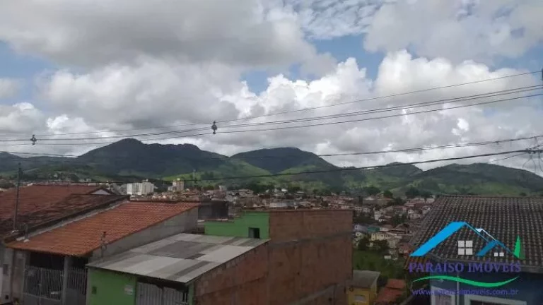 Imagem Casa a venda em Paraisópolis, MG - 3 quartos, suíte, vagas cobertas