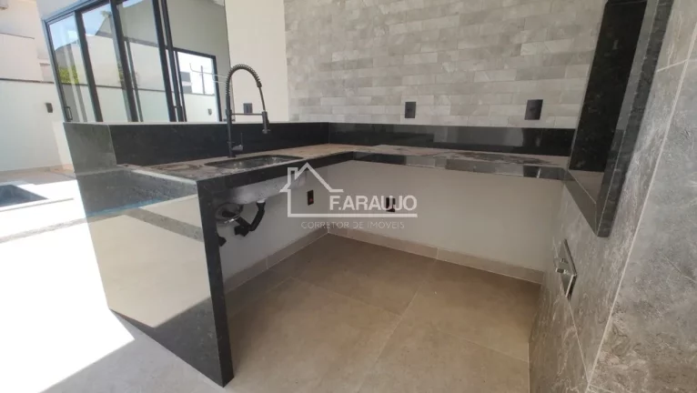 Imagem Casa em Condomínio à venda em Aldeia da Mata com 260m² 3 suítes, 4 vagas