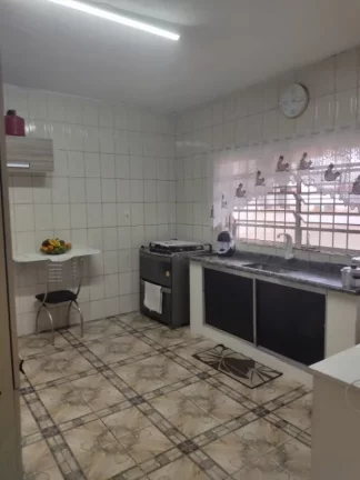 Imagem Sobrado à venda, 300 m² por R$ 650.000,00 - Vila Figueira - Suzano/SP