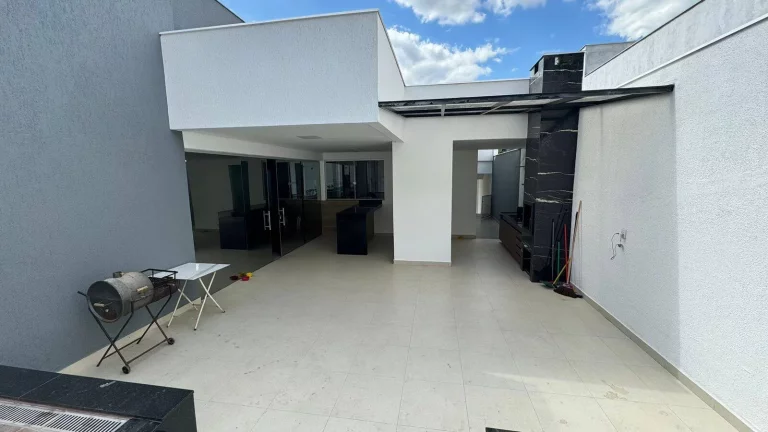 Imagem ESPETACULAR CASA DE 3 QUARTOS COM SUÍTE NO CONDOMÍNIO OURO VERDE – BETIM