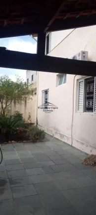 Imagem Casa à venda no bairro Beira Rio - Guaratinguetá/SP