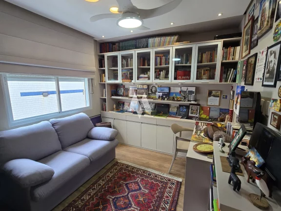 Imagem Apartamento à venda com 3 dormitórios, suíte máster exclusiva e vista livre no Gonzaga em Santos/SP