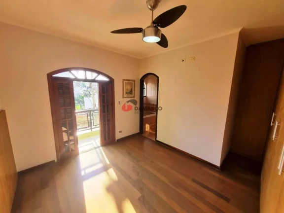 Imagem Sobrado à venda 3 Quartos, 2 Suites, 2 Vagas, 207 m², Campestre, Santo André - SP