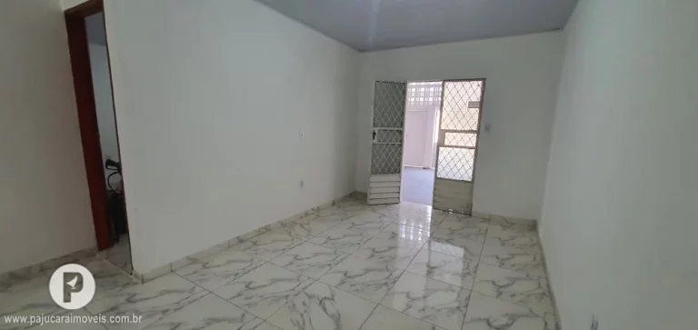 Imagem Casa no Conj. Joaquim Leão com localização privilegiada!