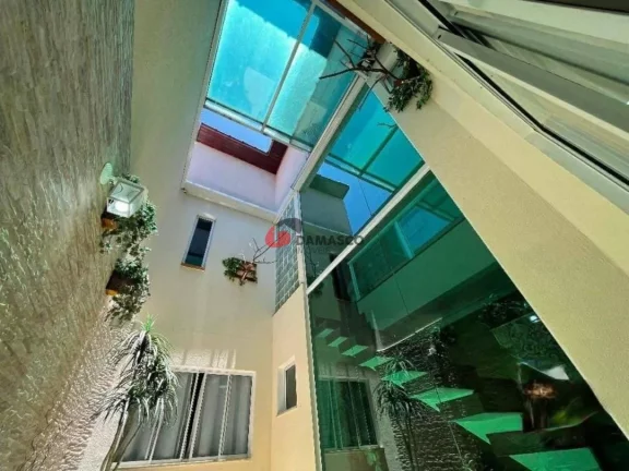 Imagem Sobrado à venda 3 Quartos, 3 Suites, 4 Vagas, 226M², Rudge Ramos, São Bernardo do Campo - SP