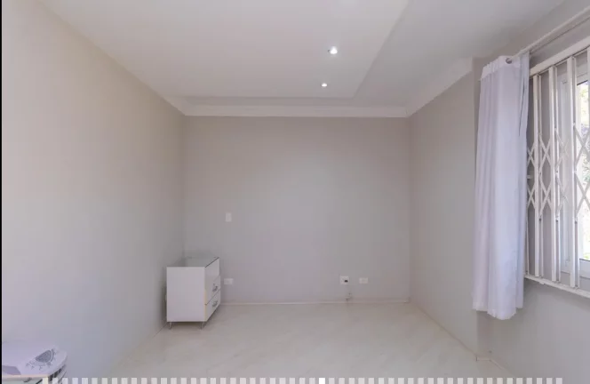 Imagem Sobrado de 3 quartos no bairro Campo Comprido