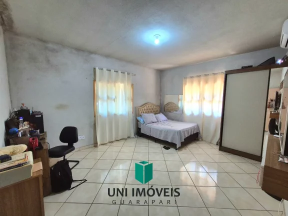 Imagem Casa de Esquina à Venda na Praia do Morro - 360m², 2 Quartos, Aceita Imóvel como Parte do pagamento!