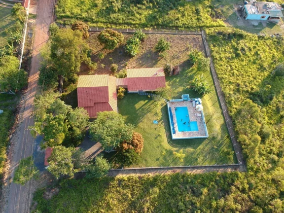 Imagem CHÁCARA COM PISCINA E EDÍCULA LOCALIZADA NA CANANEIA