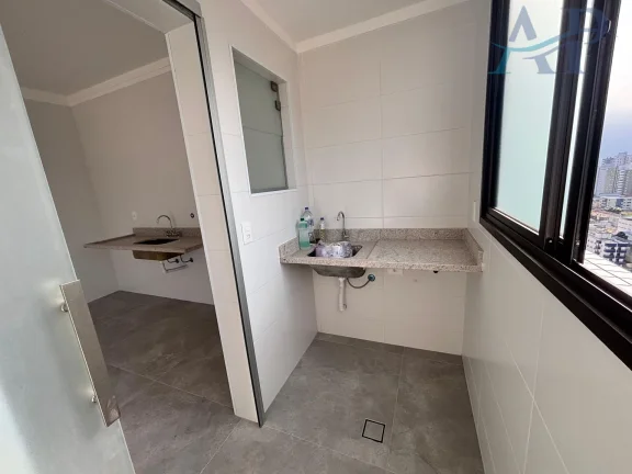 Imagem Apartamento com 3 Dormitórios em Praia Grande de Frente para o Jardim Mathilde