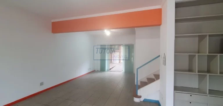 Imagem SOBRADO COM 3 DORMITÓRIOS E COM DUAS VAGAS PARA LOCAÇÃO NO PARAISO