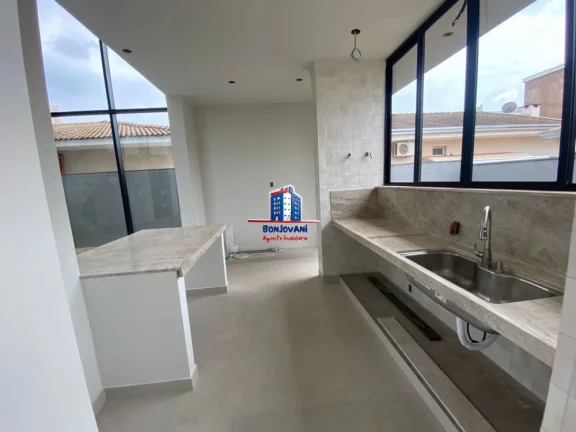 Imagem Sobrado 3 Suítes à Venda no Residencial Gaivota I