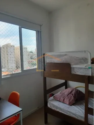 Imagem Apartamento 2 dormitórios, sala, cozinha com armários, banheiro, sem vaga de garagem. 34m².

Cond...
