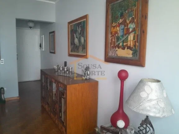 Imagem Apartamento com 95m² de área útil, com piso de madeira que traz aconchego para as salas e seus 3 ...