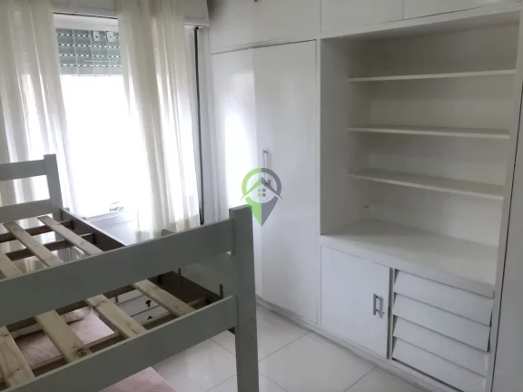 Imagem Linda Casa no Boqueirão com 200m²,sendo 4 dormitórios e 1 suíte, vaga para dois carros com quintal grande