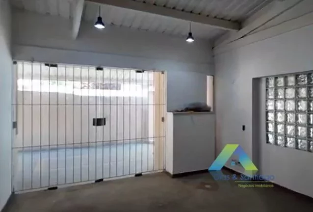 Imagem Casa Térrea a venda com 03 quartos 240m² de area construida