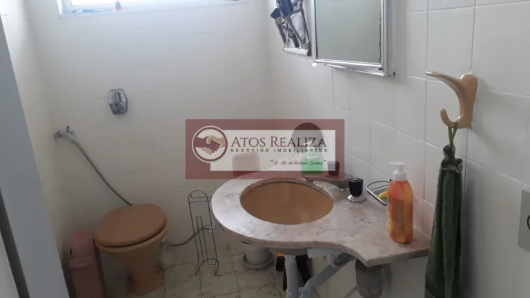 Imagem Sobrado com muito espaço, 4 dormitórios, 2 suítes, 2 Vagas.