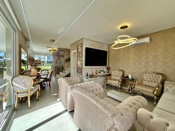 Imagem Casa em Condominio 4 Dormitórios - Bairro --