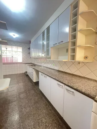 Imagem Sobrado à venda no bairro Setor Nova Suiça - Goiânia/GO