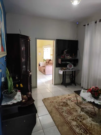 Imagem Outros com 5 dormitórios sendo 1 suíte e 2 vagas de garagem em Araquari/SC