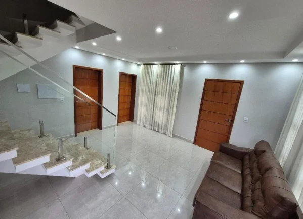 Imagem Imperdível oportunidade de adquirir casa de luxo em Votorantim-SP, no Alphaville Nova Esplanada 3, com 4 quartos, 3 suítes, 4 vagas de garagem e 204,10 m² de área.