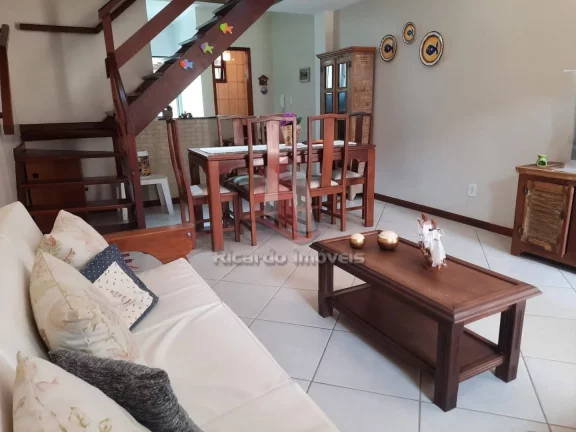 Imagem Casa Duplex Padrão Diferenciado à Venda