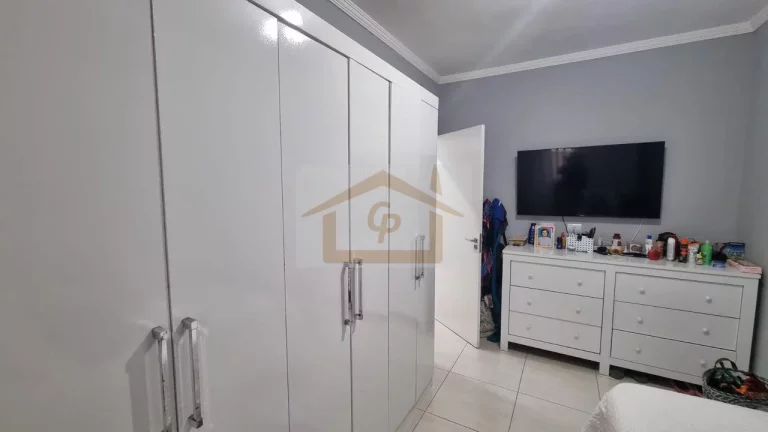 Imagem Granja Viana, Casa Térrea, 3 quartos sendo um suíte, 2 vagas charmosa!