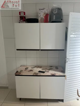 Imagem sobrado de condominio com quintal