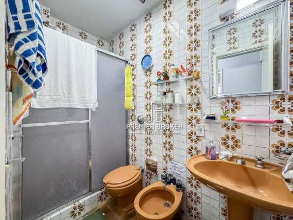 Imagem Apartamento à venda, 56 m² por R$ 300.000,00 - Várzea - Teresópolis/RJ