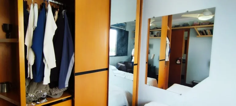 Imagem Apartamento 148 M², 3Q, 3 Suítes, 3 Salas, Hidro, 3 Banheiros, 3 Vagas, Lareira, Academia, Piscina, Churrasqueira, Quadra, Sauna, Salão de festas.