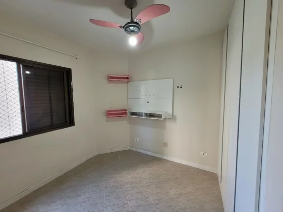 Imagem PITANGUEIRAS – DUAS QUADRAS DA PRAIA, EXCELETE APTO, ANDAR BAIXO, CLARO E SUPER AREJADO, RICO EM ARMÁRIOS, GARAGEM DEMARCADA NO PRÉDIO, COND. BAIXO