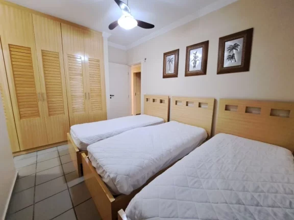 Imagem AMPLO APARTAMENTO COM 4 DORMITÓRIOS, SENDO 3 SUÍTES E O 4º DORMITÓRIO OPCIONAL, 2 VAGAS, VARANDA ESTENDIDA, NA REGIÃO NOBRE DA PITANGUEIRAS NO GUARUJÁ