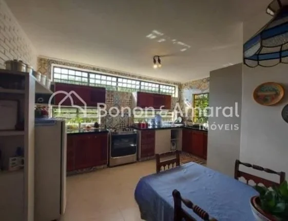 Imagem Casa com 4 Quartos e 3 banheiros à Venda, 481 m