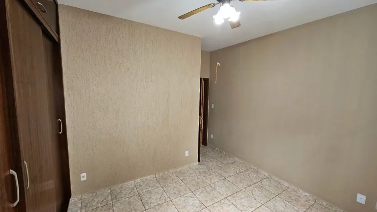 Imagem Casa com 3 dormitórios à venda, 210 m² por R$ 955.000,00 - Chácara do Visconde - Taubaté/SP