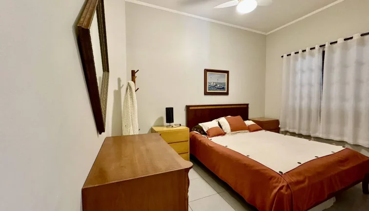 Imagem Maravilhosa Casa à Venda com Atmosfera Aconchegante!