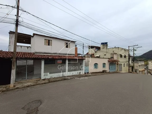 Imagem Casa à venda com 03 Quartos - Centro - Mantena - MG