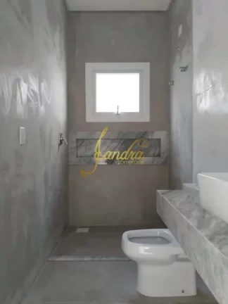 Imagem Casa térrea em condomínio fechado com 04 suites com movéis fixos