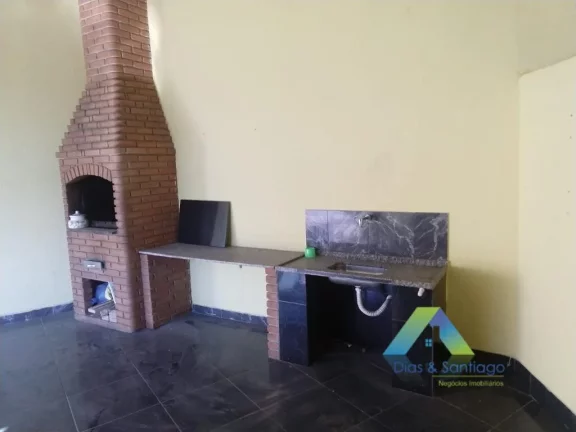 Imagem Lindo sobrado com excelente localização em bairro tranquilo de fácil acesso a comercios e principais avenidas com excelente valor !