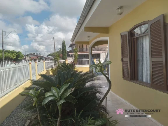 Imagem  Excelente Casa Em Alvenaria - Centro- Balneário Barra do Sul/SC