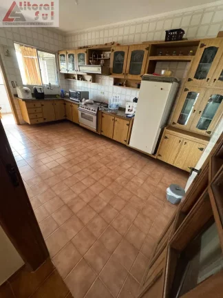 Imagem Imperdível cobertura à venda em Praia Grande-SP, bairro Tupi! 3 quartos, 1 suíte, 2 salas, 2 banheiros, garagem, 185m²!